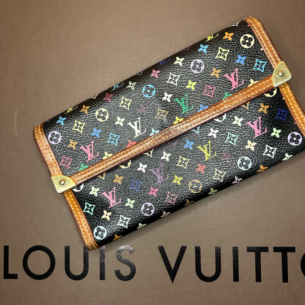 Louis Vuitton Murakami International Wallet